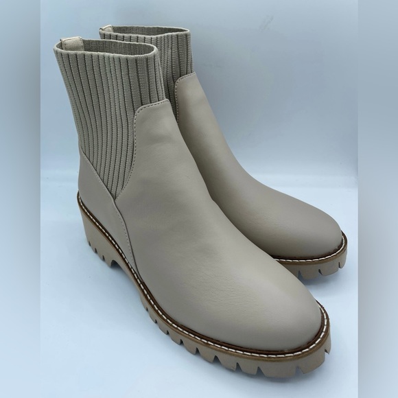 Coconuts By Matisse Blaire Taupe Booties 
Platform height: 1" 
Heel height: 2" - Picture 3 of 3